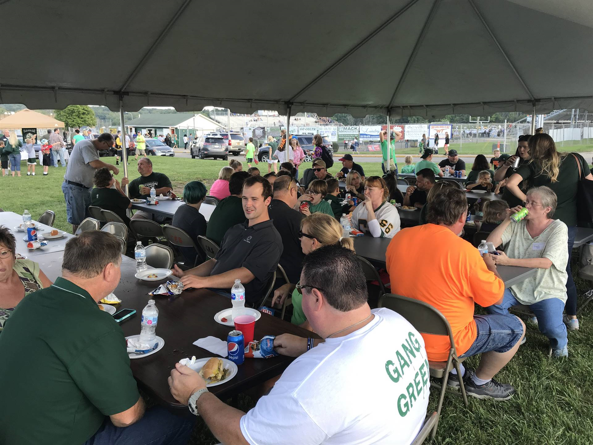 Cloverleaf All-Sports Boosters and Alumni Association annual tailgate dinner